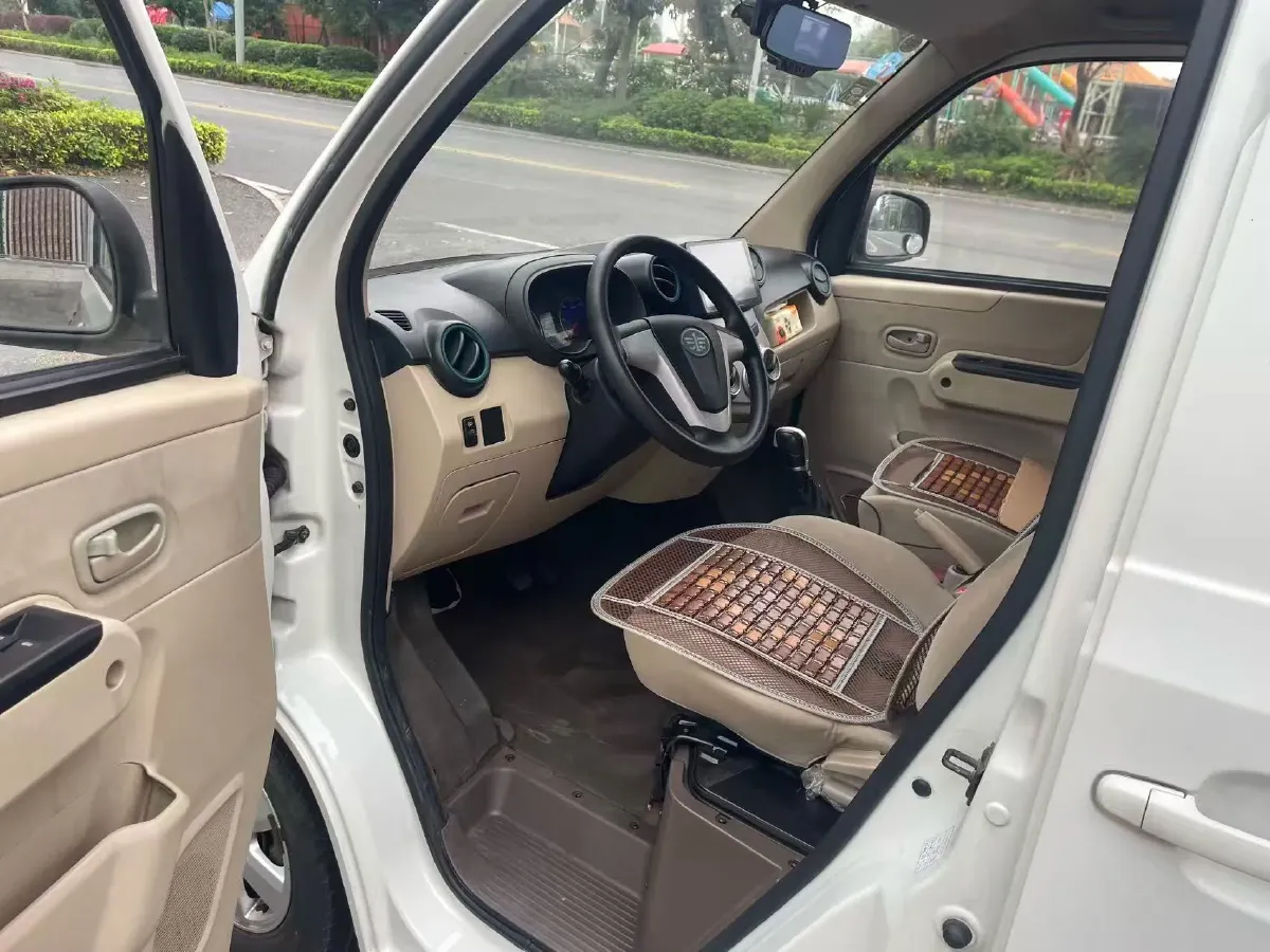 2018 FAW JiaBao V80 BEV 42.5KWH,autocango,china used car exporter,china ev exporter,chinese used car exporter,chinese used ev exporter