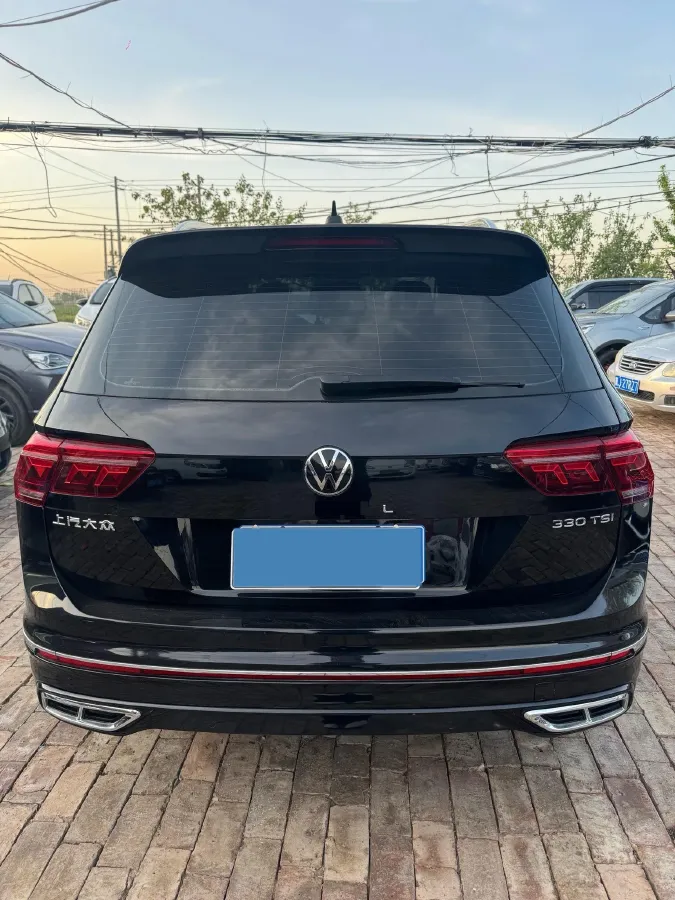 2024 Volkswagen Tiguan L 2.0T 186HP L4 7DCT,autocango,china used car exporter,china ev exporter,chinese used car exporter,chinese used ev exporter