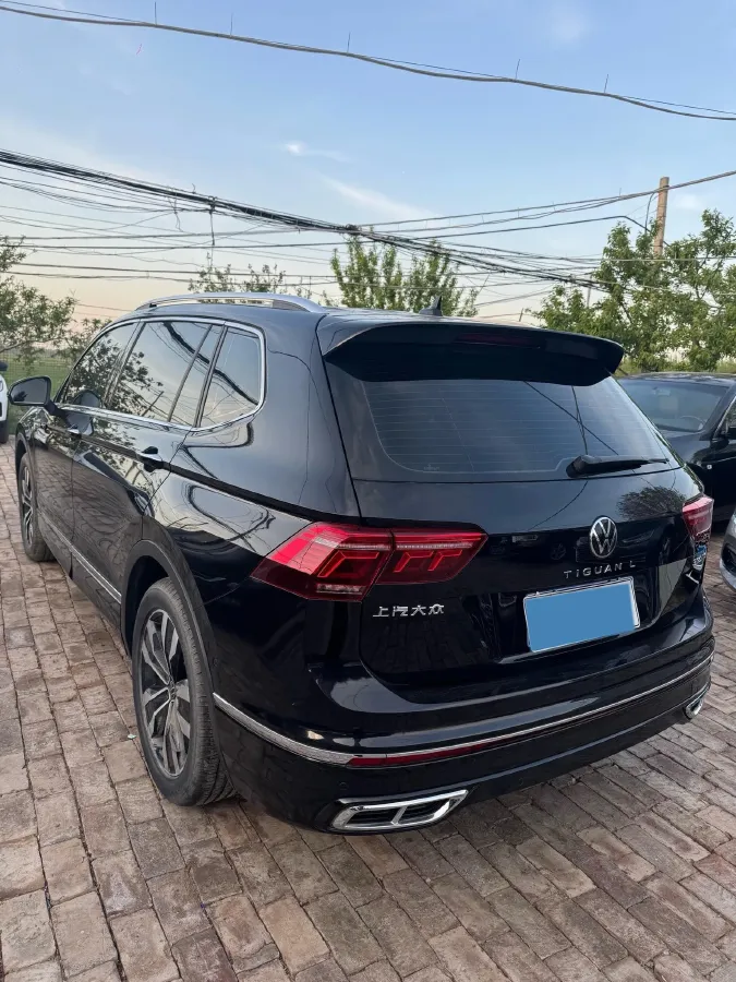 2024 Volkswagen Tiguan L 2.0T 186HP L4 7DCT,autocango,china used car exporter,china ev exporter,chinese used car exporter,chinese used ev exporter