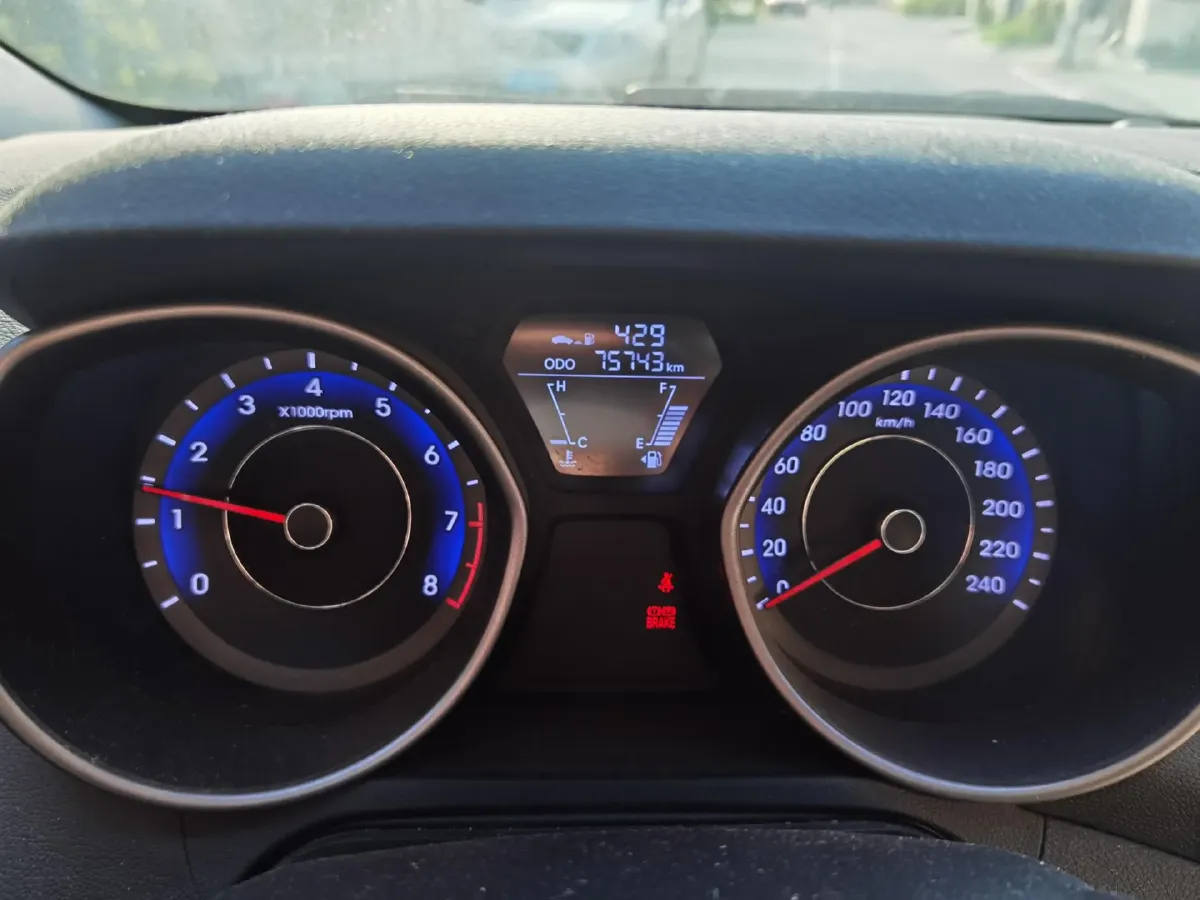 2015 Hyundai Elantra 1.6L 128HP L4 6AT,autocango,china used car exporter,china ev exporter,chinese used car exporter,chinese used ev exporter