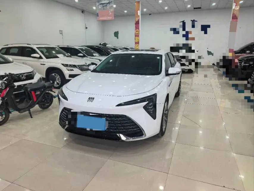 2025 Buick Larcosse 2.0T 237HP L4 9AT,autocango,china used car exporter,china ev exporter,chinese used car exporter,chinese used ev exporter