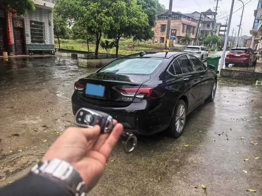 2020 Buick Regal 2.0T 237HP L4 9AT,autocango,china used car exporter,china ev exporter,chinese used car exporter,chinese used ev exporter