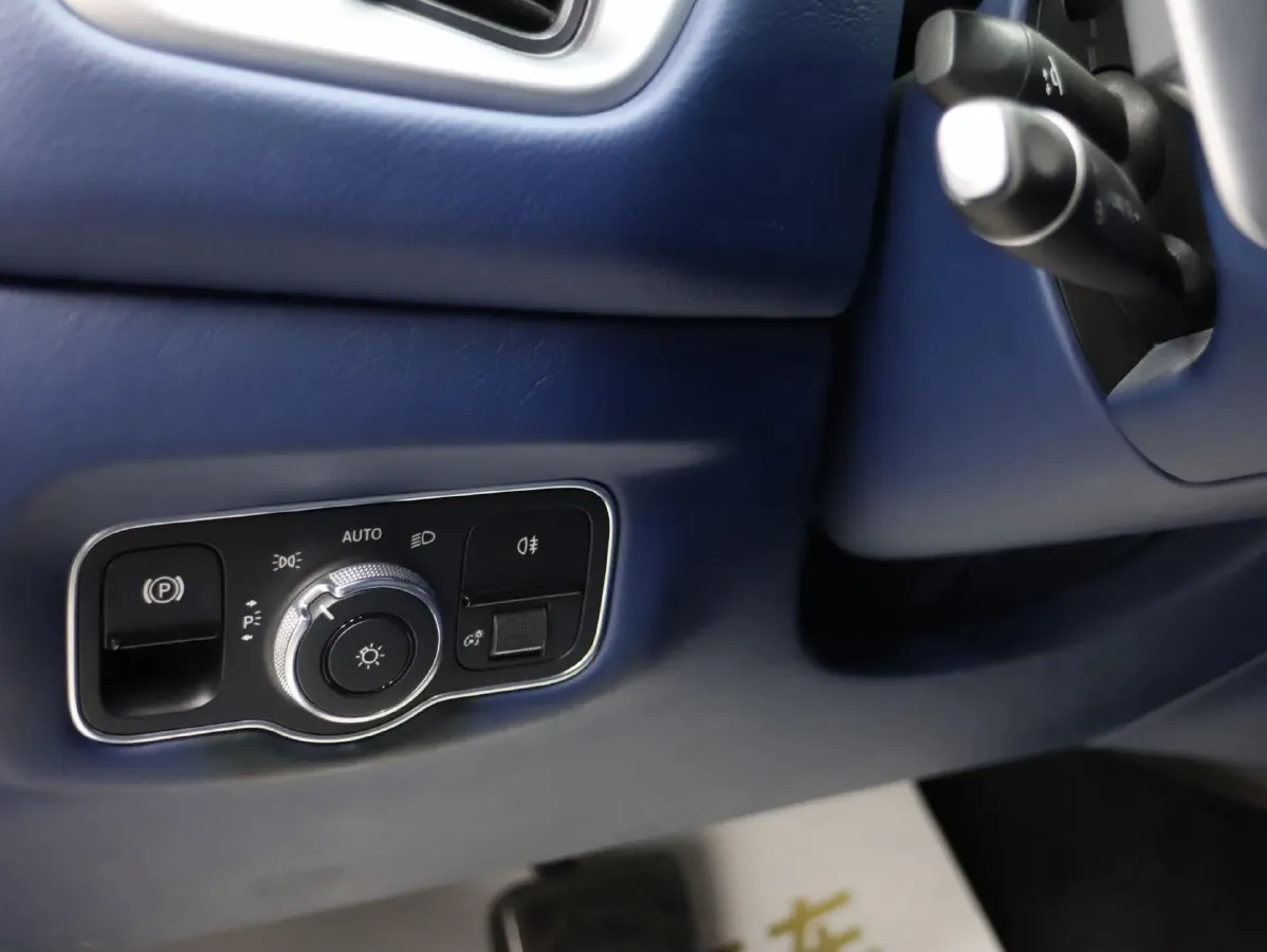 2020 Aston Martin DB11 4.0T 510HP V8 8AT,autocango,china used car exporter,china ev exporter,chinese used car exporter,chinese used ev exporter