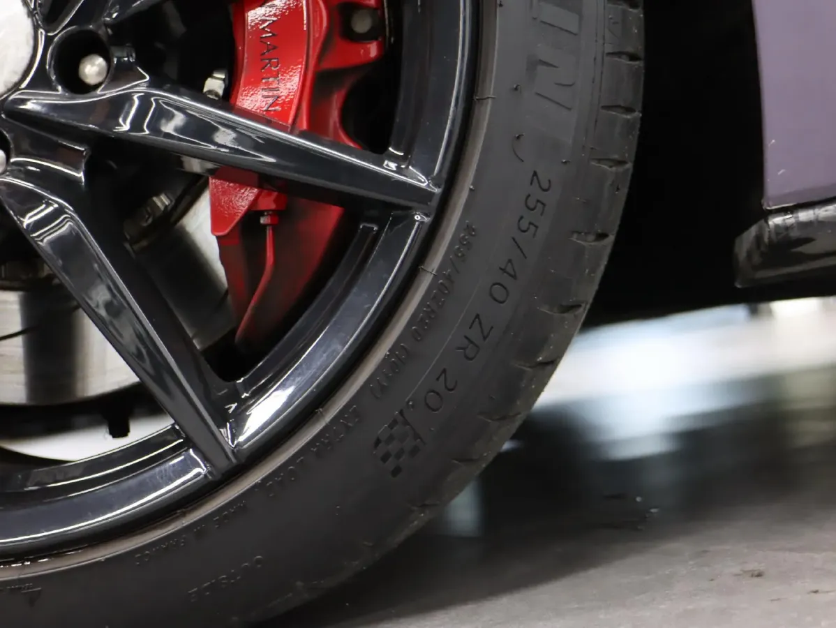 2020 Aston Martin DB11 4.0T 510HP V8 8AT,autocango,china used car exporter,china ev exporter,chinese used car exporter,chinese used ev exporter