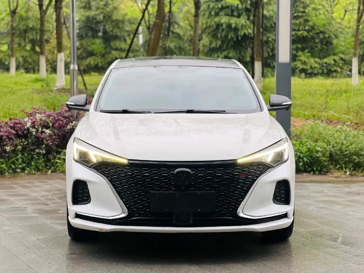 2020 ChangAn Eado 1.4T 158HP L4 7DCT,autocango,china used car exporter,china ev exporter,chinese used car exporter,chinese used ev exporter