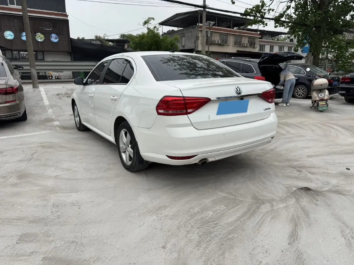 2017 Buick Excelle 1.5L 114HP L4 5MT,autocango,china used car exporter,china ev exporter,chinese used car exporter,chinese used ev exporter
