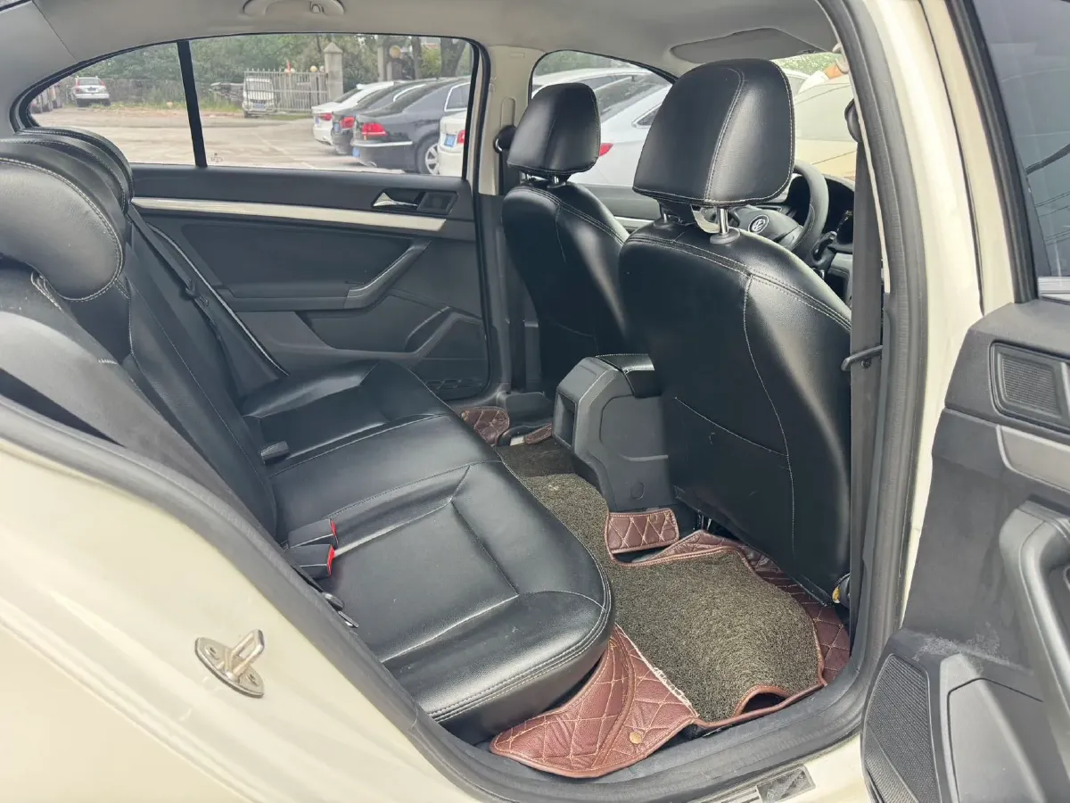 2017 Buick Excelle 1.5L 114HP L4 5MT,autocango,china used car exporter,china ev exporter,chinese used car exporter,chinese used ev exporter