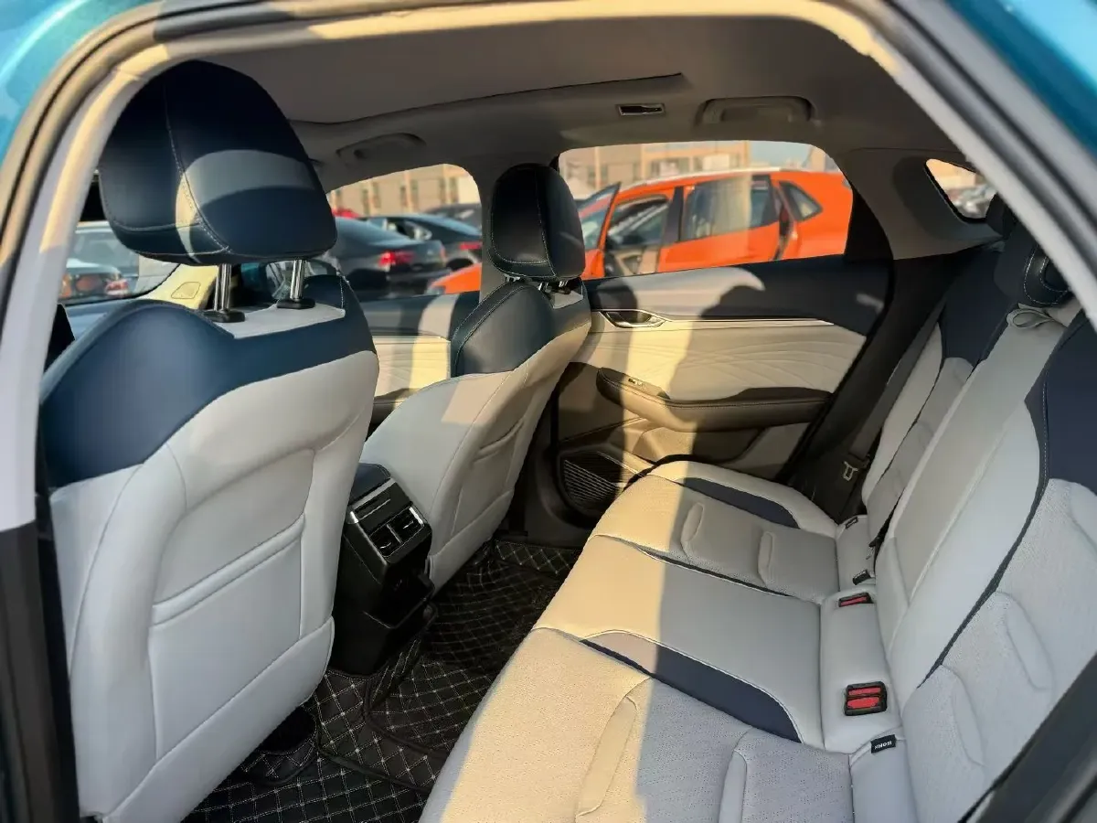 2021 Geely Preface 2.0T 190HP L4 7DCT,autocango,china used car exporter,china ev exporter,chinese used car exporter,chinese used ev exporter