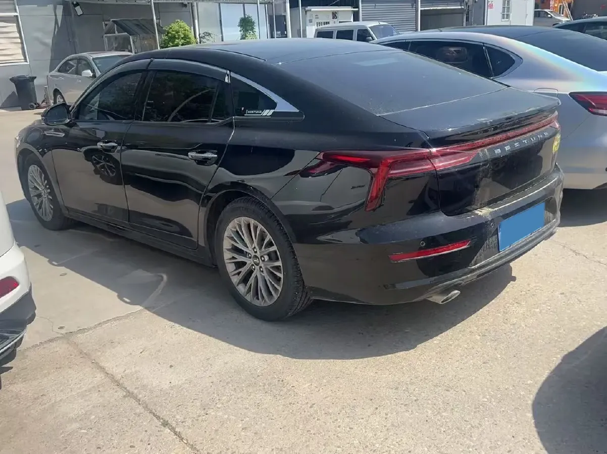 2023 Bestune B70 1.5T 169HP L4 7DCT,autocango,china used car exporter,china ev exporter,chinese used car exporter,chinese used ev exporter
