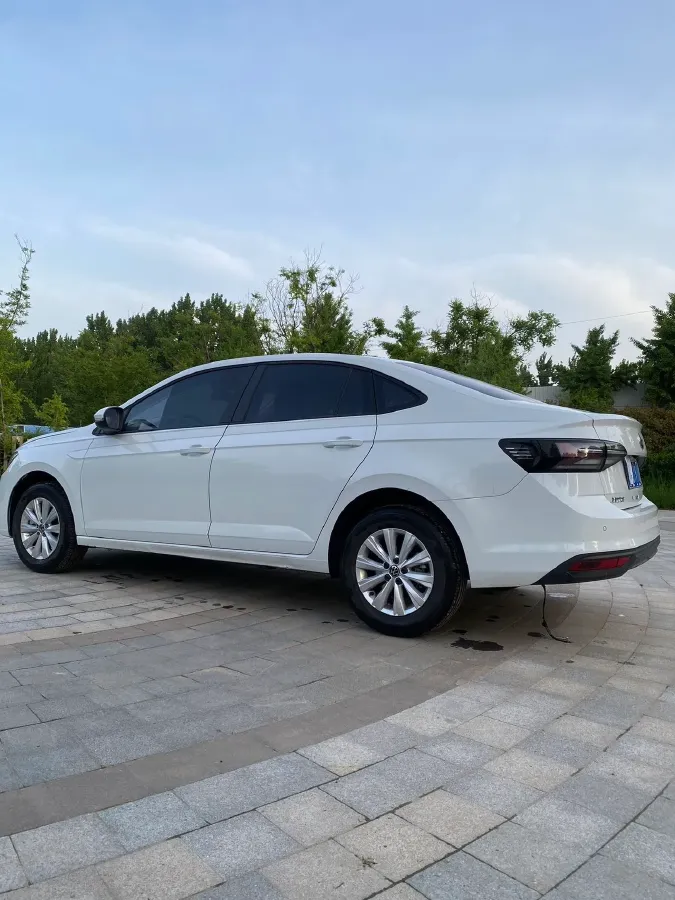 2025 Volkswagen Lavida 1.5L 110HP L4 6AT,autocango,china used car exporter,china ev exporter,chinese used car exporter,chinese used ev exporter