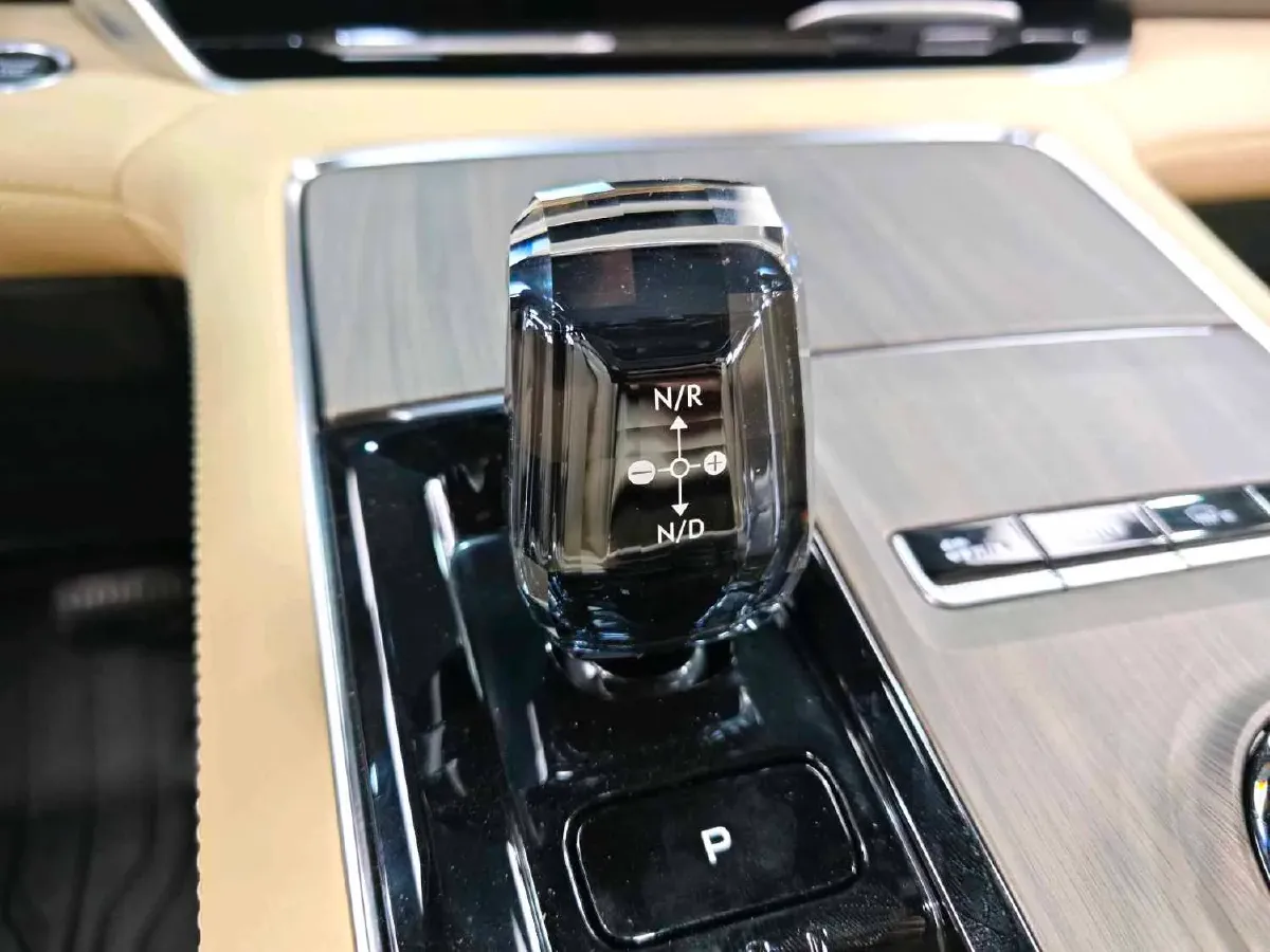 2025 Geely Monjaro 2.0T 238HP L4 8AT,autocango,china used car exporter,china ev exporter,chinese used car exporter,chinese used ev exporter