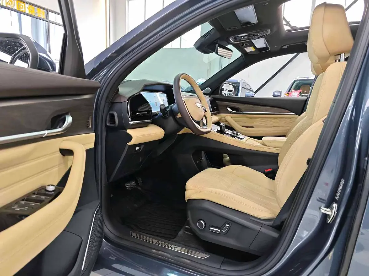 2025 Geely Monjaro 2.0T 238HP L4 8AT,autocango,china used car exporter,china ev exporter,chinese used car exporter,chinese used ev exporter