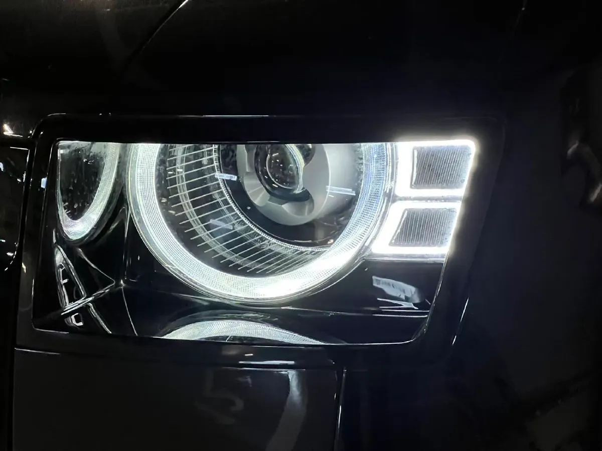 2024 Land Rover Defender 3.0T 400HP L6 8AT,autocango,china used car exporter,china ev exporter,chinese used car exporter,chinese used ev exporter