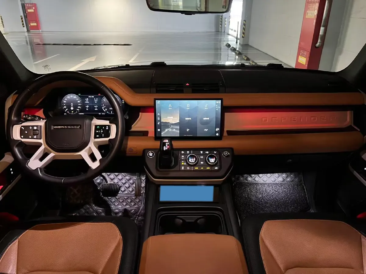 2024 Land Rover Defender 3.0T 400HP L6 8AT,autocango,china used car exporter,china ev exporter,chinese used car exporter,chinese used ev exporter