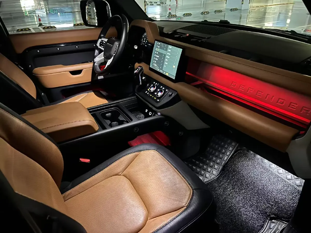 2024 Land Rover Defender 3.0T 400HP L6 8AT,autocango,china used car exporter,china ev exporter,chinese used car exporter,chinese used ev exporter