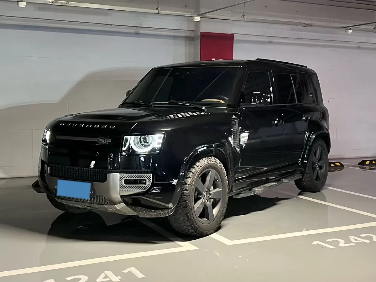 2024 Land Rover Defender 3.0T 400HP L6 8AT,autocango,china used car exporter,china ev exporter,chinese used car exporter,chinese used ev exporter