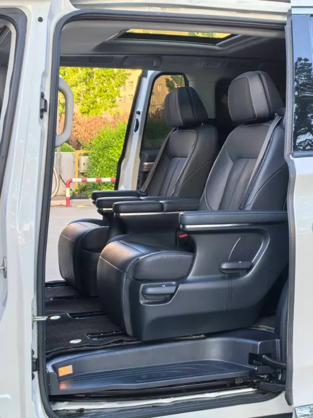 2023 GAC Trumpchi M8 2.0T 252HP L4 8AT,autocango,china used car exporter,china ev exporter,chinese used car exporter,chinese used ev exporter