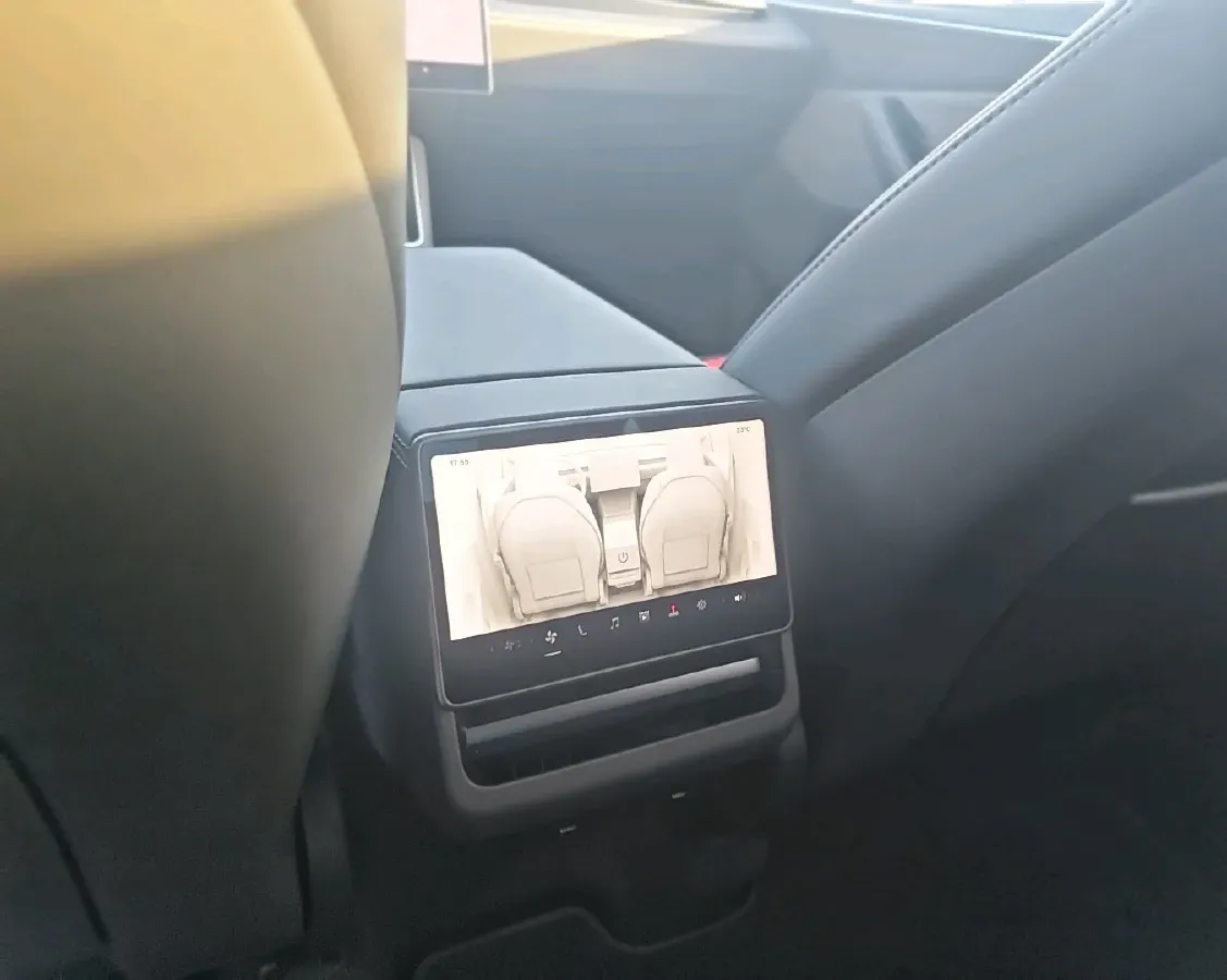 2026 Tesla Model Y BEV,autocango,china used car exporter,china ev exporter,chinese used car exporter,chinese used ev exporter