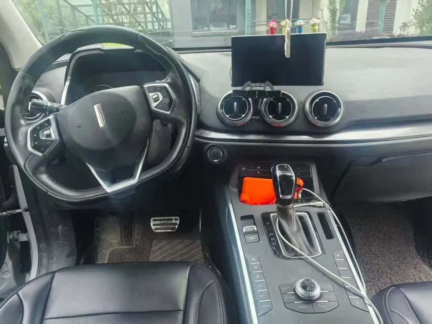 2017 WEY VV5 2.0T 197HP L4 7DCT,autocango,china used car exporter,china ev exporter,chinese used car exporter,chinese used ev exporter