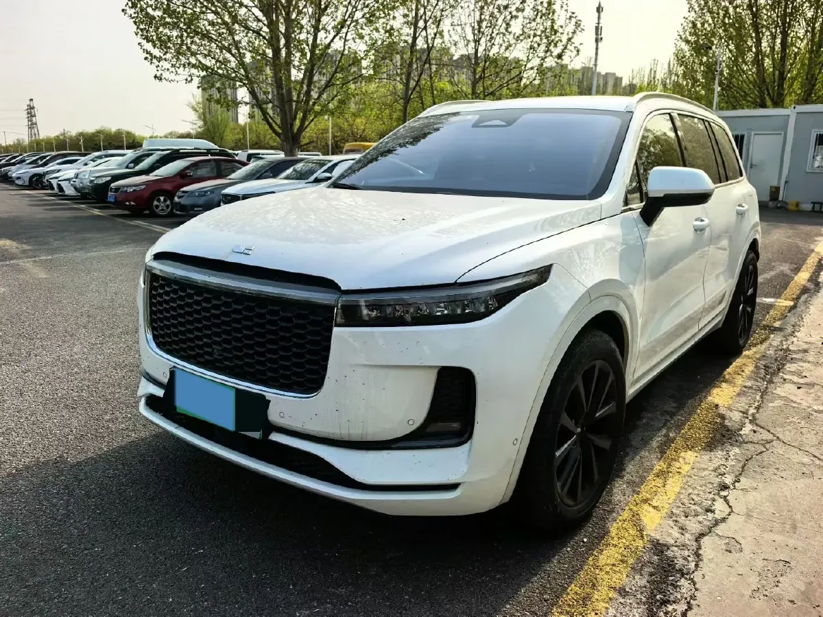 2021 Li ONE Range Extended 131HP REEV 40.5KWH,autocango,china used car exporter,china ev exporter,chinese used car exporter,chinese used ev exporter