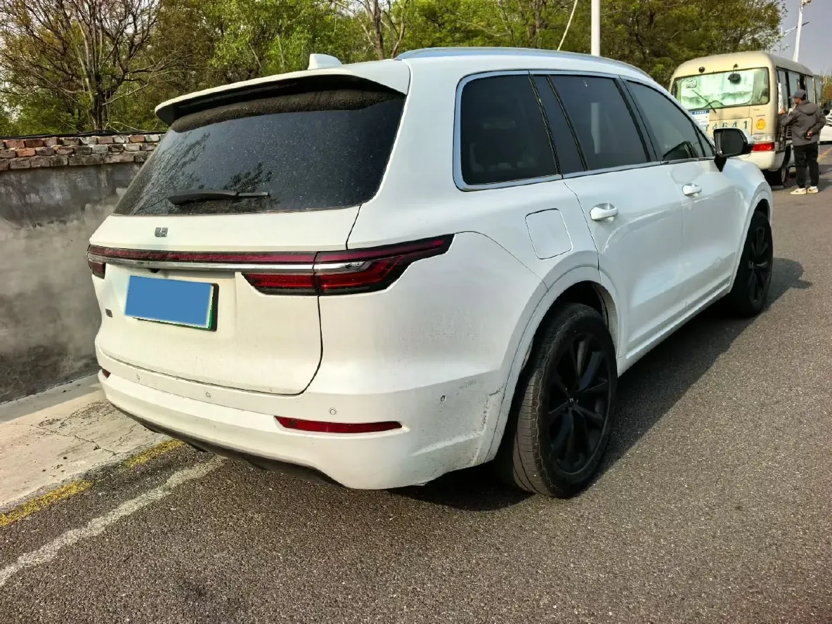2021 Li ONE Range Extended 131HP REEV 40.5KWH,autocango,china used car exporter,china ev exporter,chinese used car exporter,chinese used ev exporter