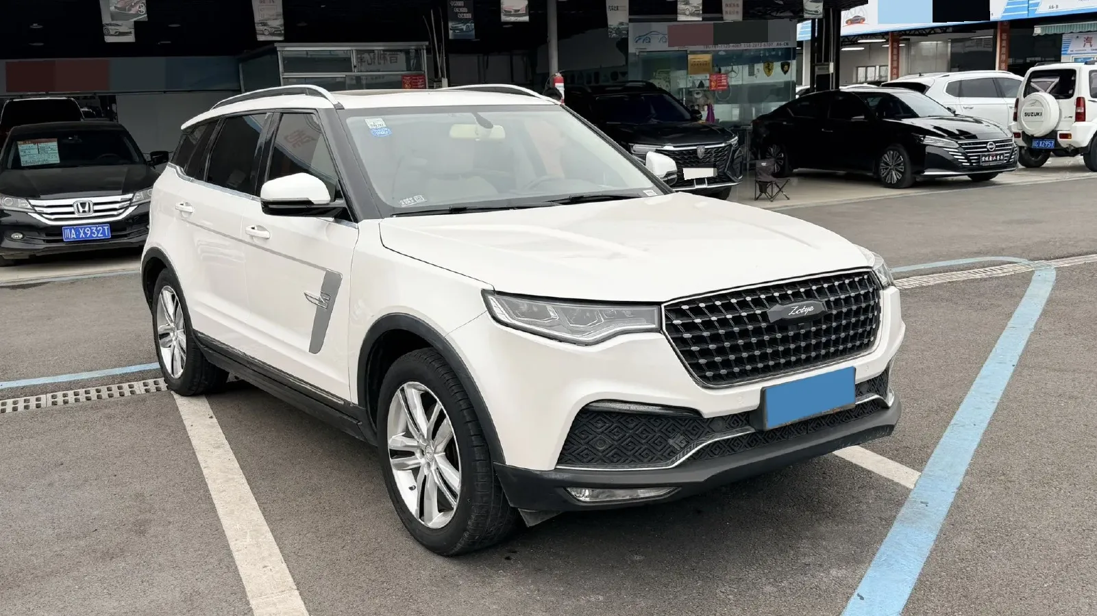 2017 Zotye T700 1.8T 177HP L4 6DCT,autocango,china used car exporter,china ev exporter,chinese used car exporter,chinese used ev exporter