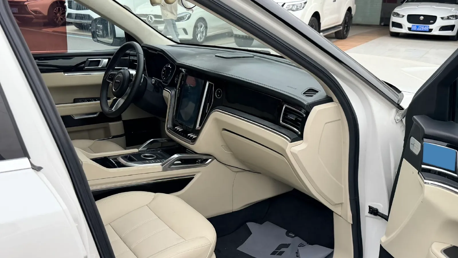 2017 Zotye T700 1.8T 177HP L4 6DCT,autocango,china used car exporter,china ev exporter,chinese used car exporter,chinese used ev exporter