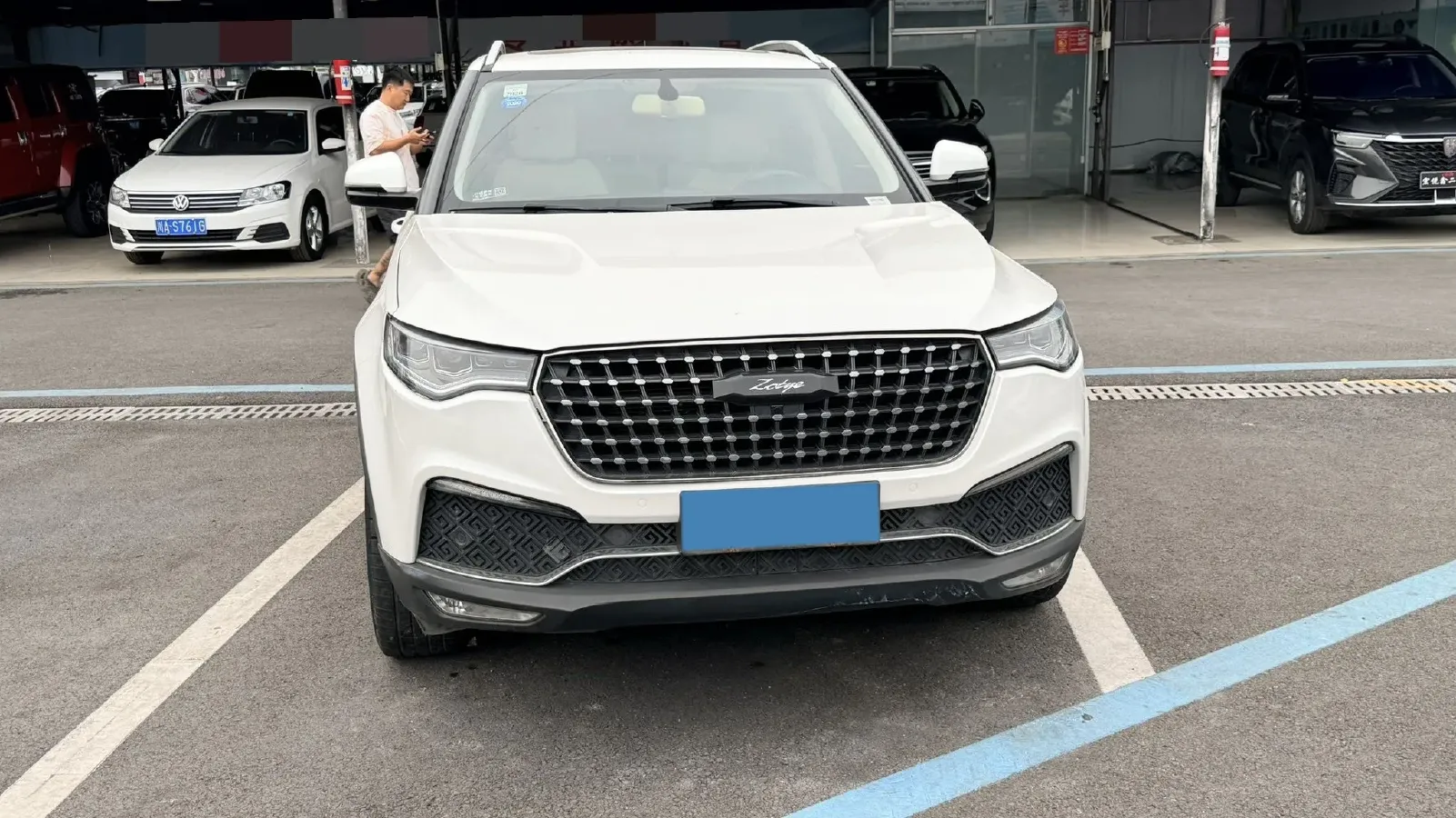 2017 Zotye T700 1.8T 177HP L4 6DCT,autocango,china used car exporter,china ev exporter,chinese used car exporter,chinese used ev exporter