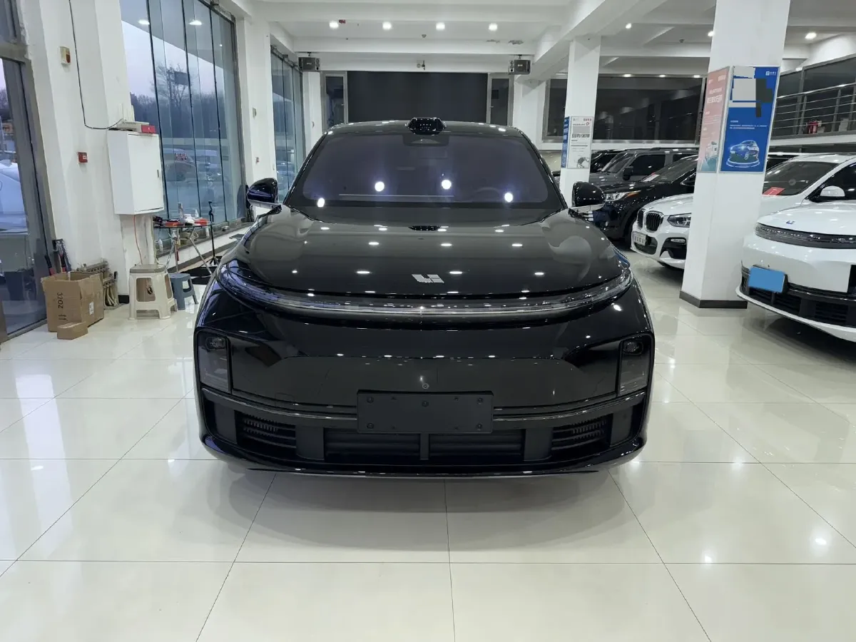 2024 Li L8 Range Extended 154HP REEV 42.8KWH,autocango,china used car exporter,china ev exporter,chinese used car exporter,chinese used ev exporter