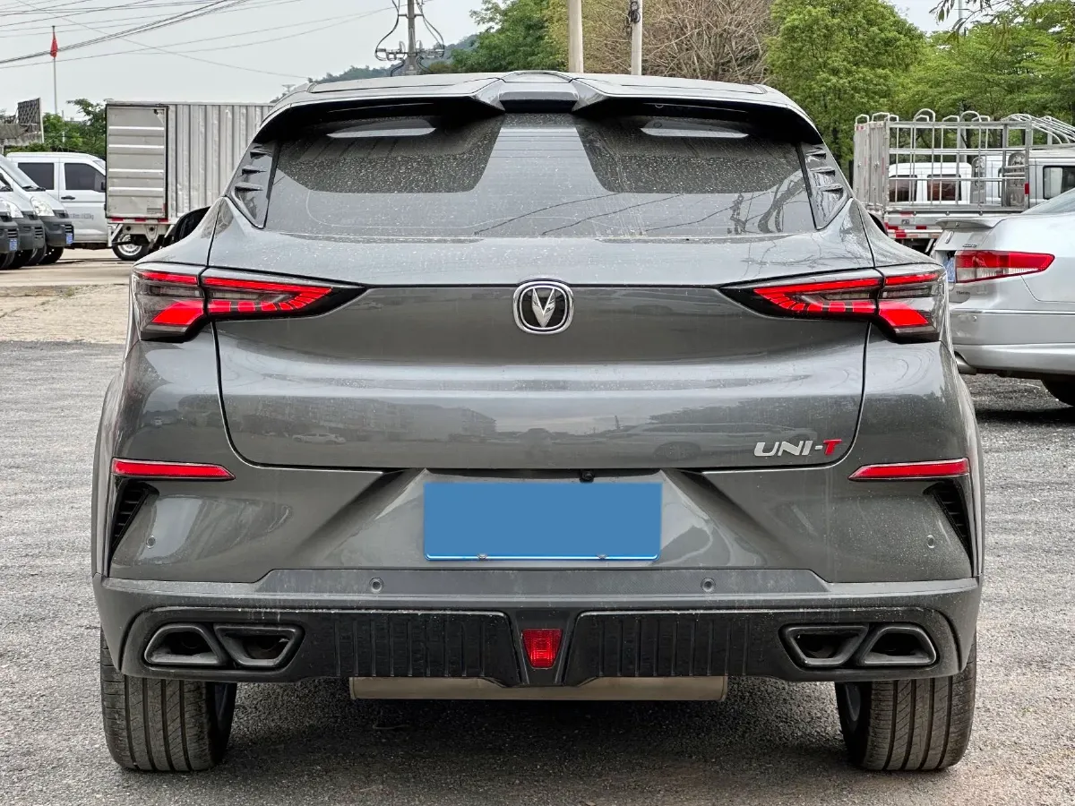 2022 ChangAn UNI-T 2.0T 233HP L4 8AT,autocango,china used car exporter,china ev exporter,chinese used car exporter,chinese used ev exporter