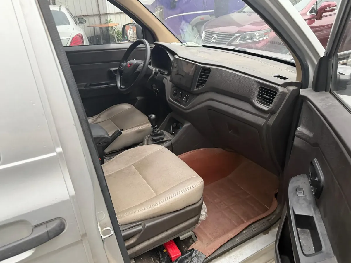 2022 JinBei Little Sea Lion X30 1.5L 102HP L4 5MT,autocango,china used car exporter,china ev exporter,chinese used car exporter,chinese used ev exporter