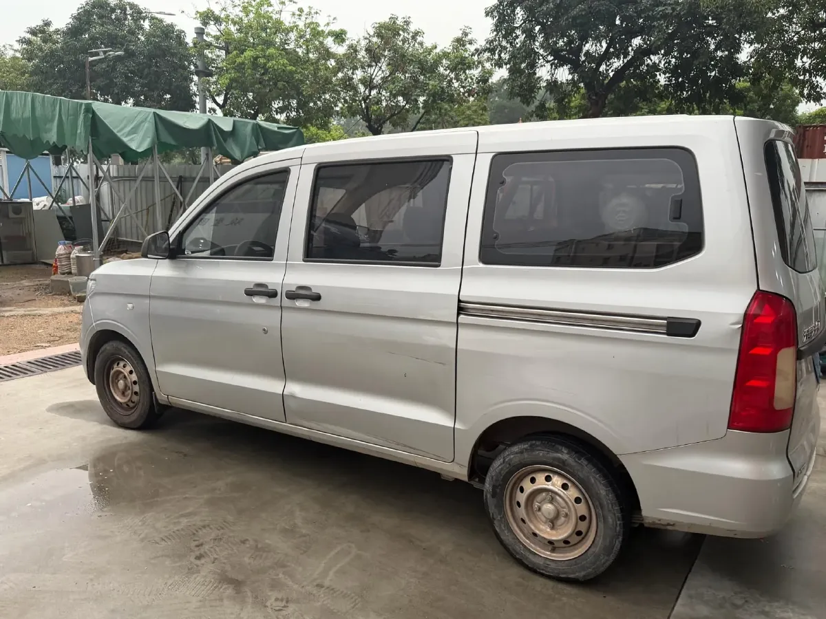 2022 JinBei Little Sea Lion X30 1.5L 102HP L4 5MT,autocango,china used car exporter,china ev exporter,chinese used car exporter,chinese used ev exporter