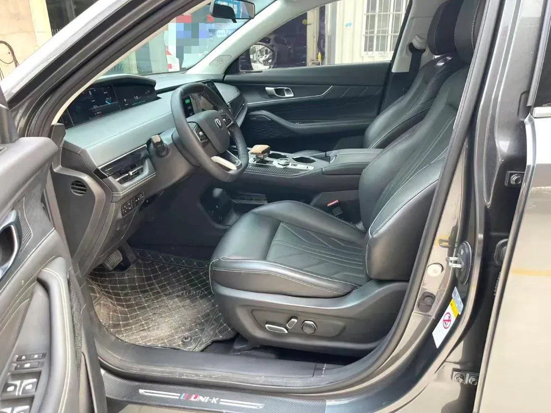 2023 ChangAn UNI-K 2.0T 233HP L4 8AT,autocango,china used car exporter,china ev exporter,chinese used car exporter,chinese used ev exporter