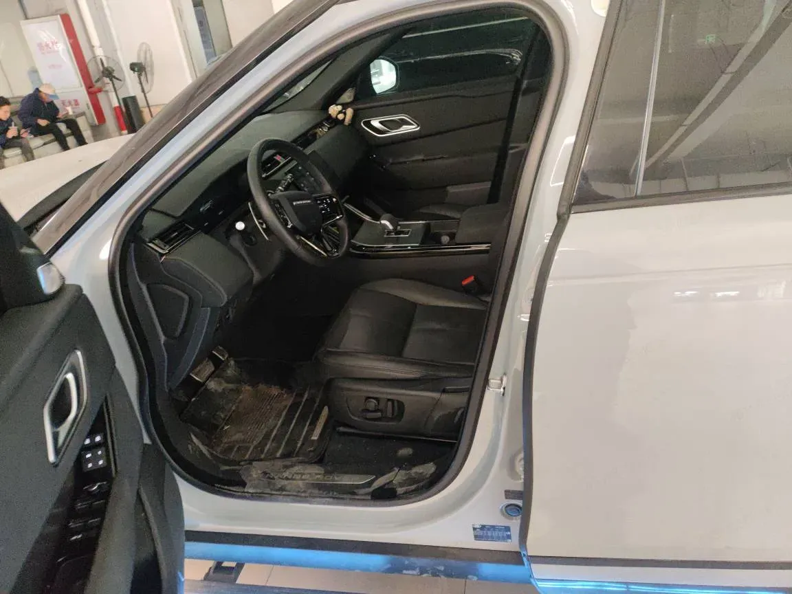 2024 Land Rover Range Rover Velar 2.0T 250HP L4 8AT,autocango,china used car exporter,china ev exporter,chinese used car exporter,chinese used ev exporter