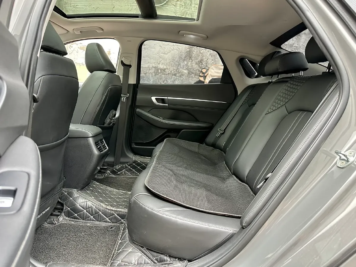 2020 Hyundai Sonata 1.5T 170HP L4 7DCT,autocango,china used car exporter,china ev exporter,chinese used car exporter,chinese used ev exporter