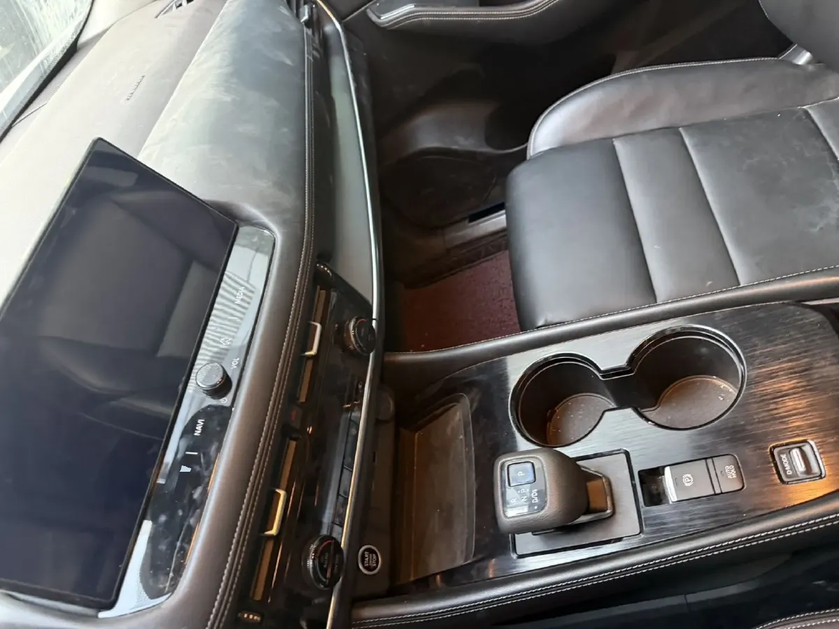 2021 Nissan X-Trail 1.5T 204HP L3 CVT,autocango,china used car exporter,china ev exporter,chinese used car exporter,chinese used ev exporter