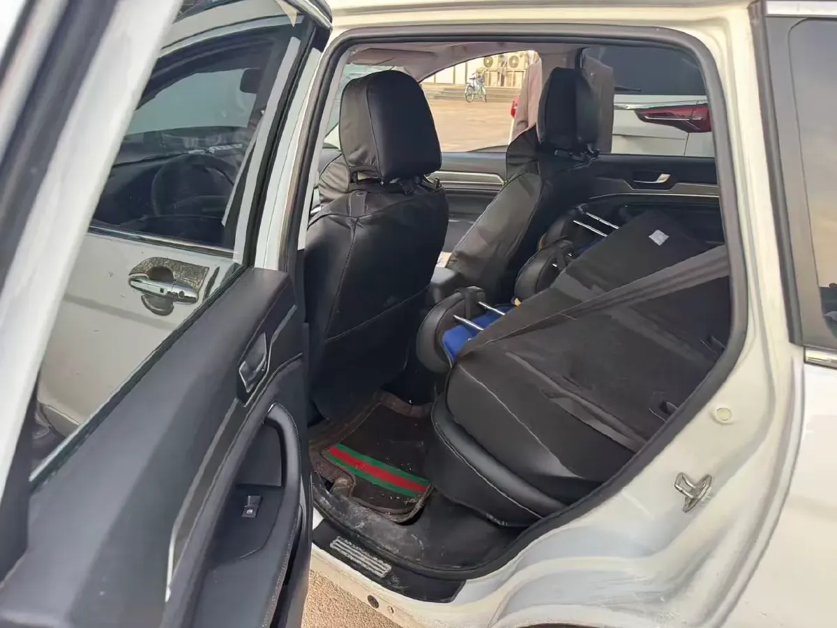 2017 Haval H6 1.5T 150HP L4 6AT,autocango,china used car exporter,china ev exporter,chinese used car exporter,chinese used ev exporter