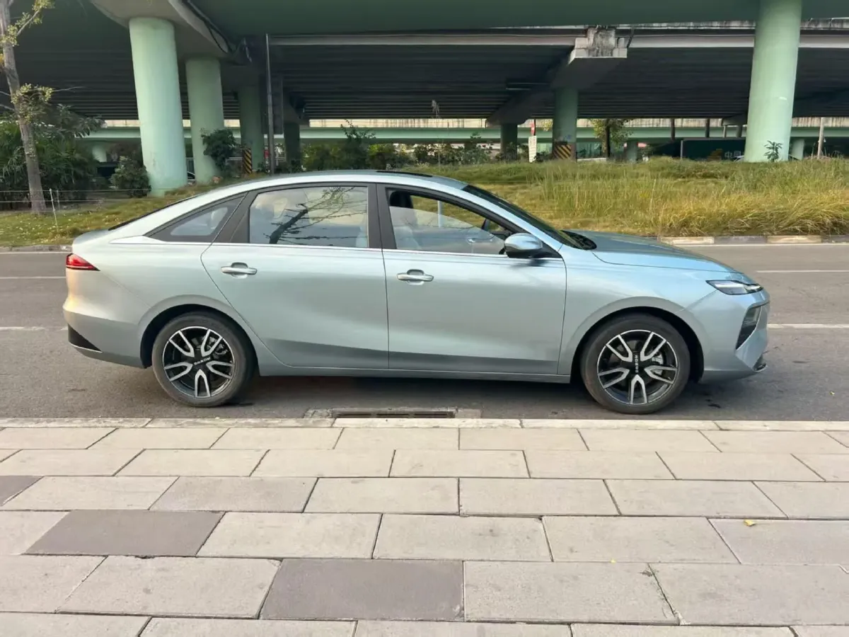 2025 Roewe D6 BEV,autocango,china used car exporter,china ev exporter,chinese used car exporter,chinese used ev exporter