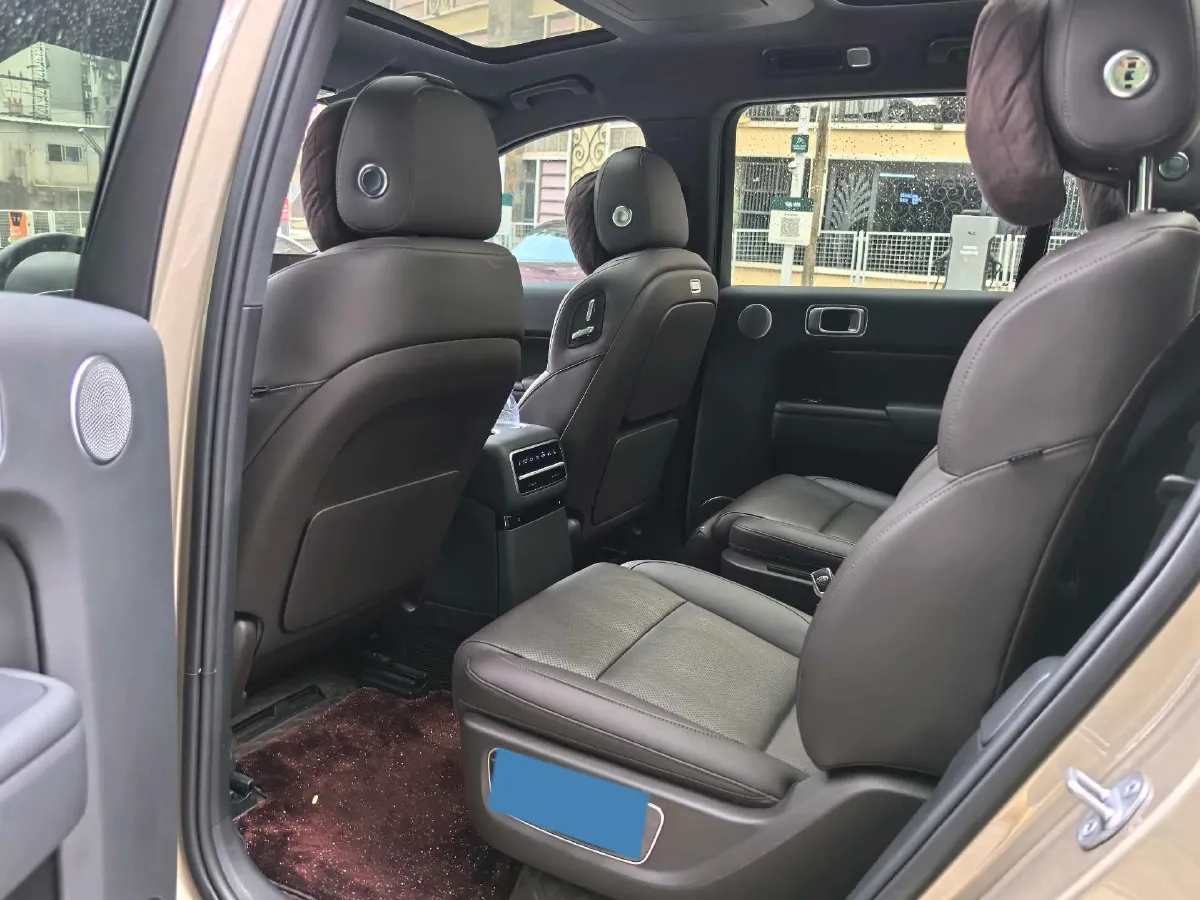 2022 Li L9 Range Extended 154HP REEV 42.6KWH,autocango,china used car exporter,china ev exporter,chinese used car exporter,chinese used ev exporter