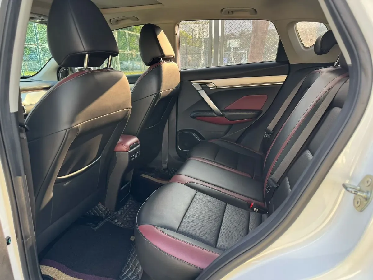 2021 Geely Coolray 1.4T 141HP L4 6DCT,autocango,china used car exporter,china ev exporter,chinese used car exporter,chinese used ev exporter