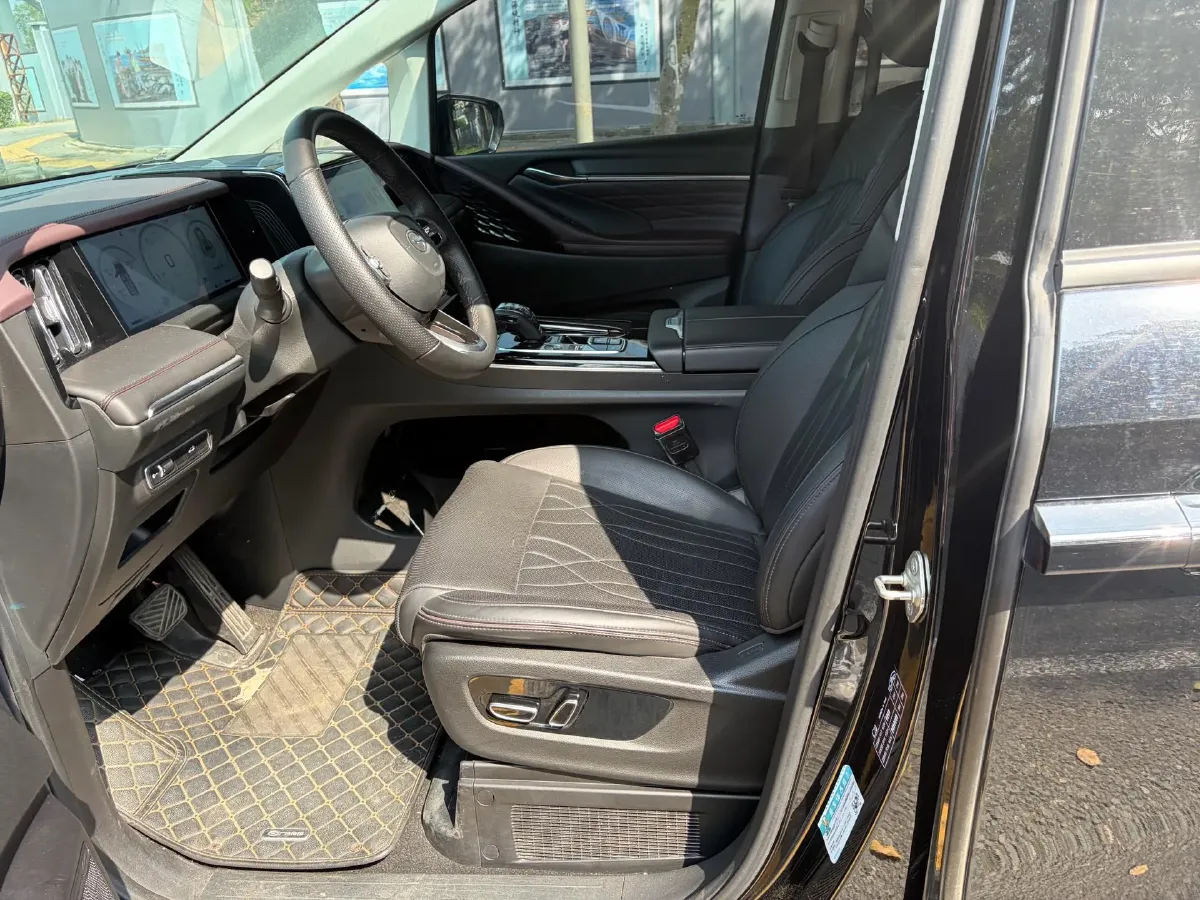 2024 GAC Trumpchi M8 2.0T 252HP L4 8AT,autocango,china used car exporter,china ev exporter,chinese used car exporter,chinese used ev exporter