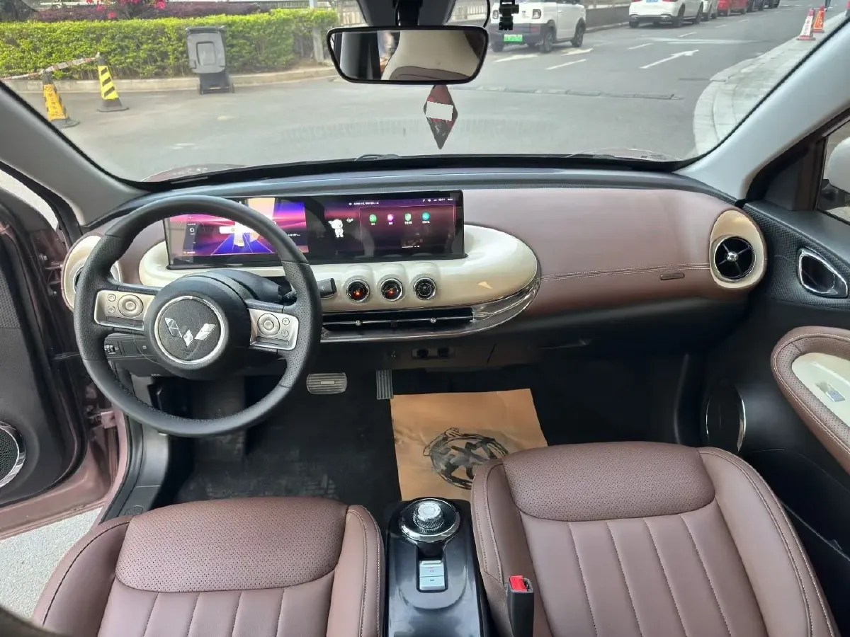 2023 WuLing BinGuo BEV 31.9KWH,autocango,china used car exporter,china ev exporter,chinese used car exporter,chinese used ev exporter