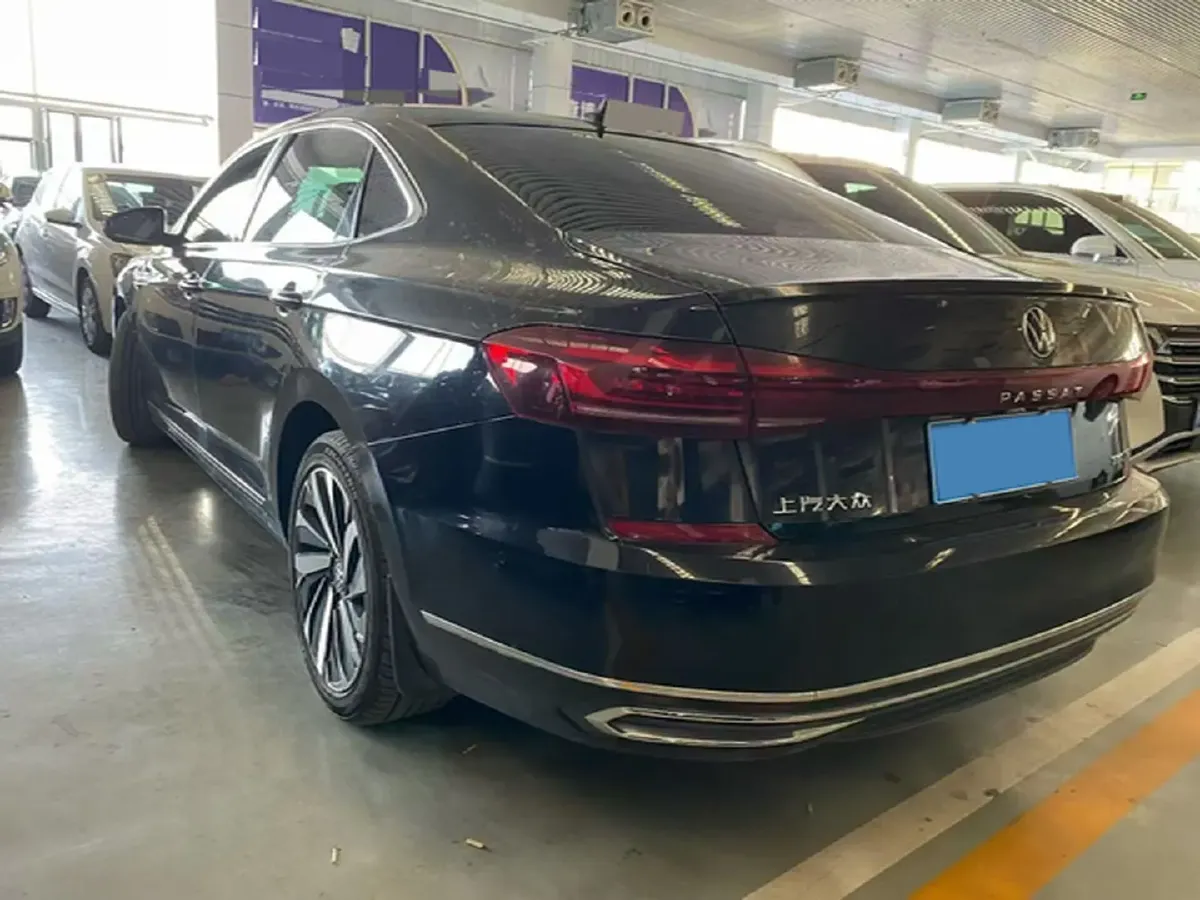 2021 Volkswagen Passat 2.0T 186HP L4 7DCT,autocango,china used car exporter,china ev exporter,chinese used car exporter,chinese used ev exporter