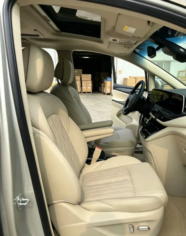 2022 Buick GL8 2.0T 237HP L4 9AT,autocango,china used car exporter,china ev exporter,chinese used car exporter,chinese used ev exporter