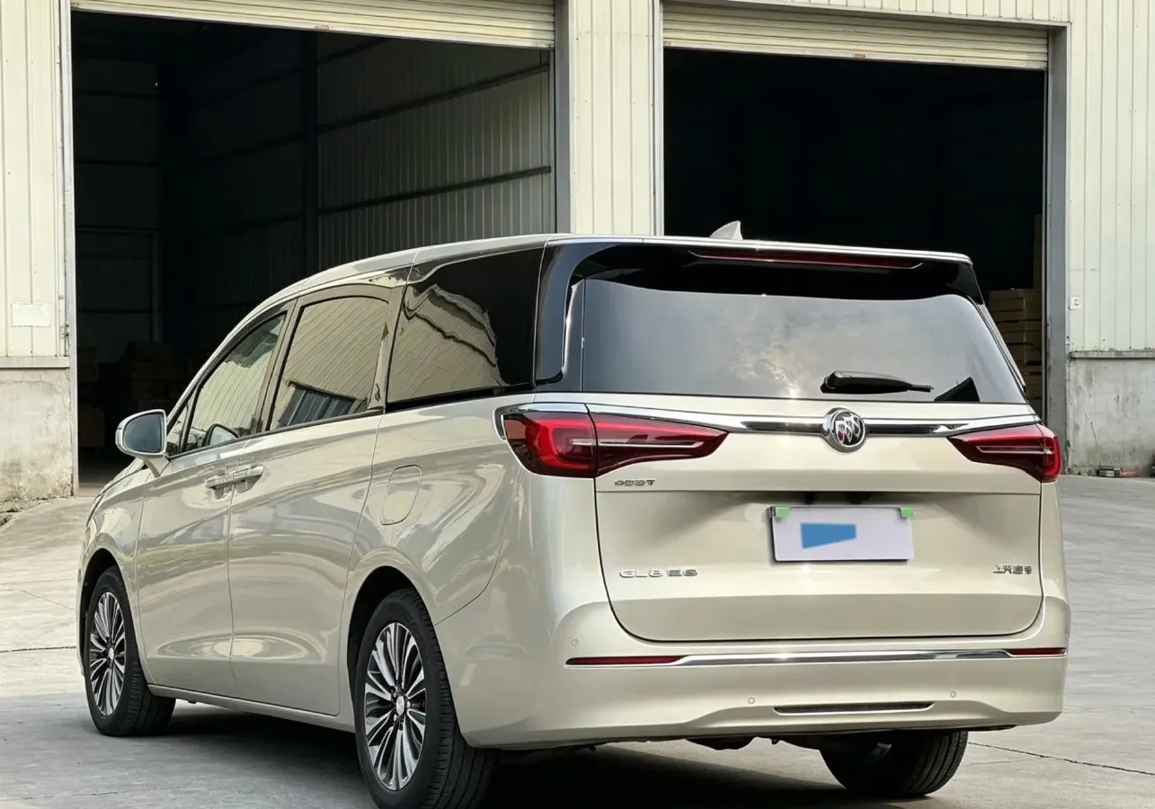 2022 Buick GL8 2.0T 237HP L4 9AT,autocango,china used car exporter,china ev exporter,chinese used car exporter,chinese used ev exporter