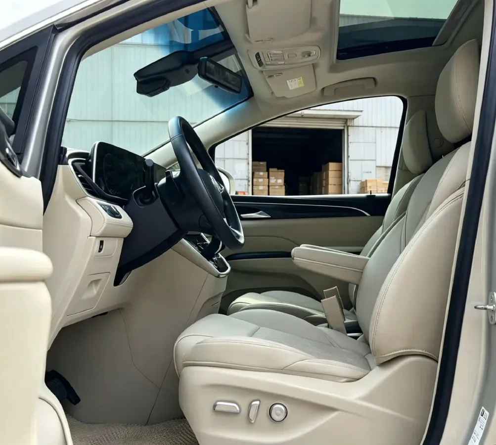 2022 Buick GL8 2.0T 237HP L4 9AT,autocango,china used car exporter,china ev exporter,chinese used car exporter,chinese used ev exporter