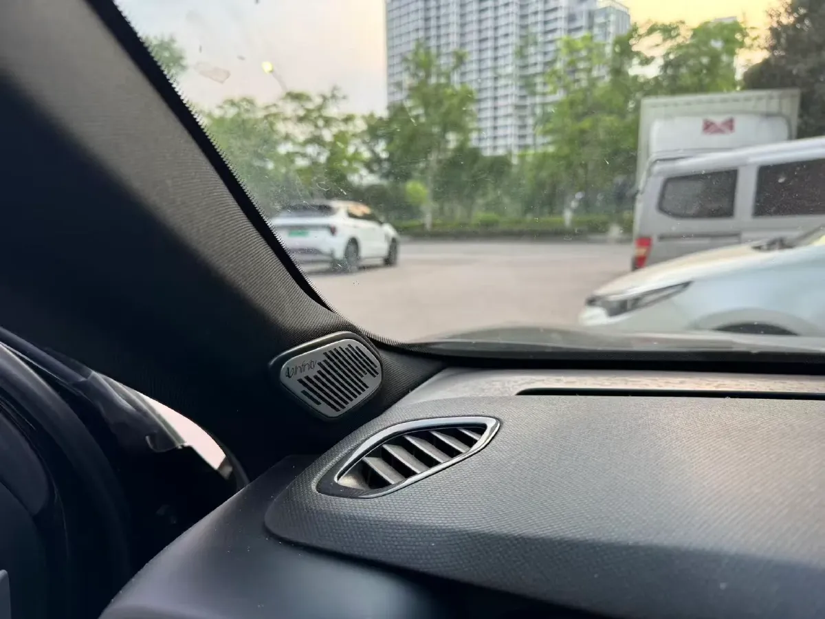 2022 LYNK&CO 03 2.0T 190HP L4 7DCT,autocango,china used car exporter,china ev exporter,chinese used car exporter,chinese used ev exporter