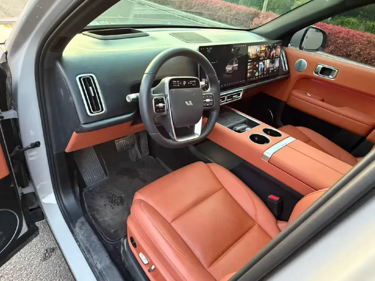 2024 Li L6 Range Extended 154HP L4 REEV 36.8KWH,autocango,china used car exporter,china ev exporter,chinese used car exporter,chinese used ev exporter