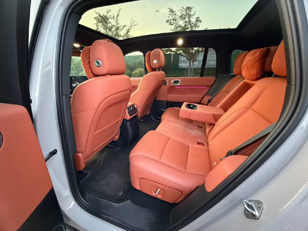 2024 Li L6 Range Extended 154HP L4 REEV 36.8KWH,autocango,china used car exporter,china ev exporter,chinese used car exporter,chinese used ev exporter