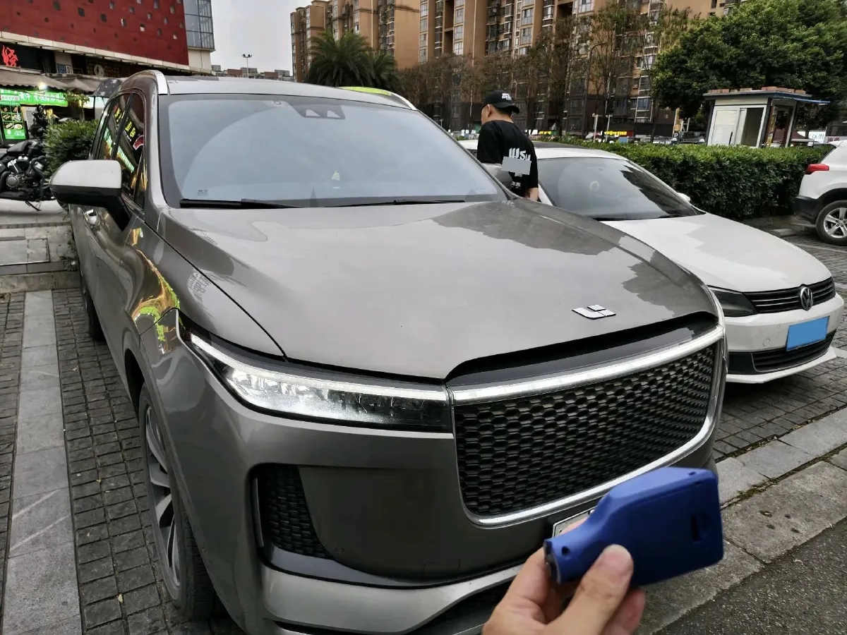 2020 Li ONE Range Extended 131HP REEV 40.5KWH,autocango,china used car exporter,china ev exporter,chinese used car exporter,chinese used ev exporter